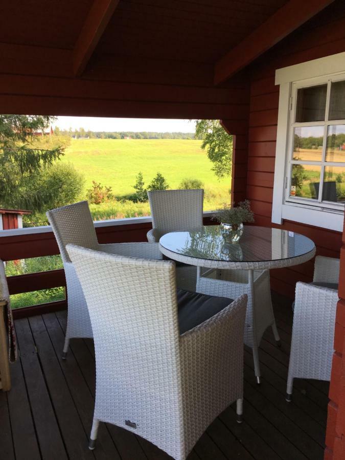 Valla Stuga Kristinehamn Eksteriør bilde